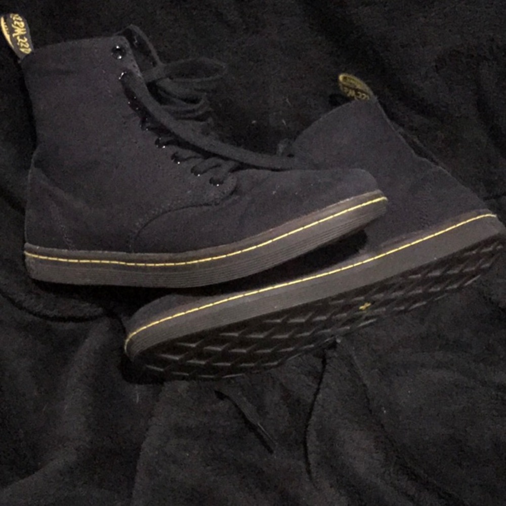 Canvas Dr (Doc) Martens